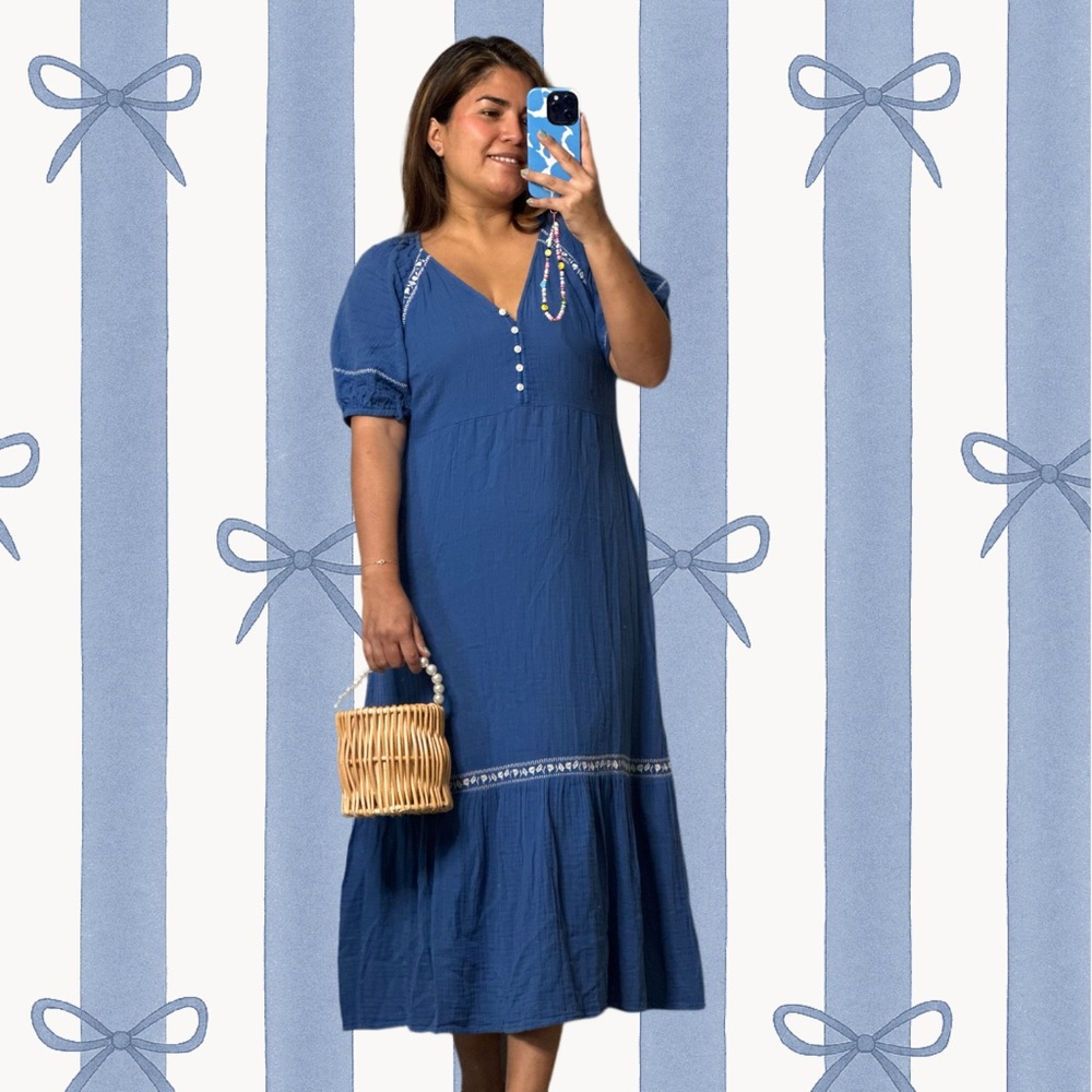 Old Navy embroidered floral midi dress size medium petite